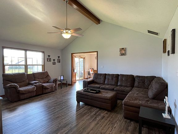 5th image of 321 David Dr