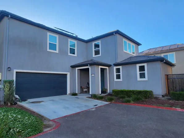 2107 Daimler St, Lathrop, CA 95330