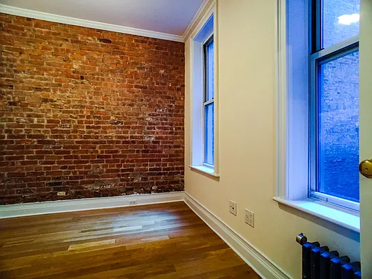 Rented by (Legacy) NY Quality Living Uptown | media 7