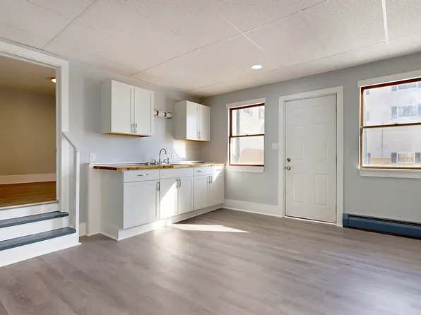 7 Island Ave #A, Sanford, ME 04073