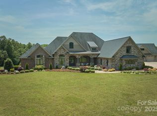 109 Oakforest Dr, Kings Mountain, NC 28086