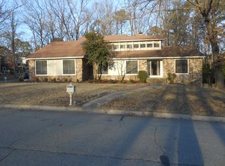 4 Nicklaus Dr, Maumelle, AR 72113