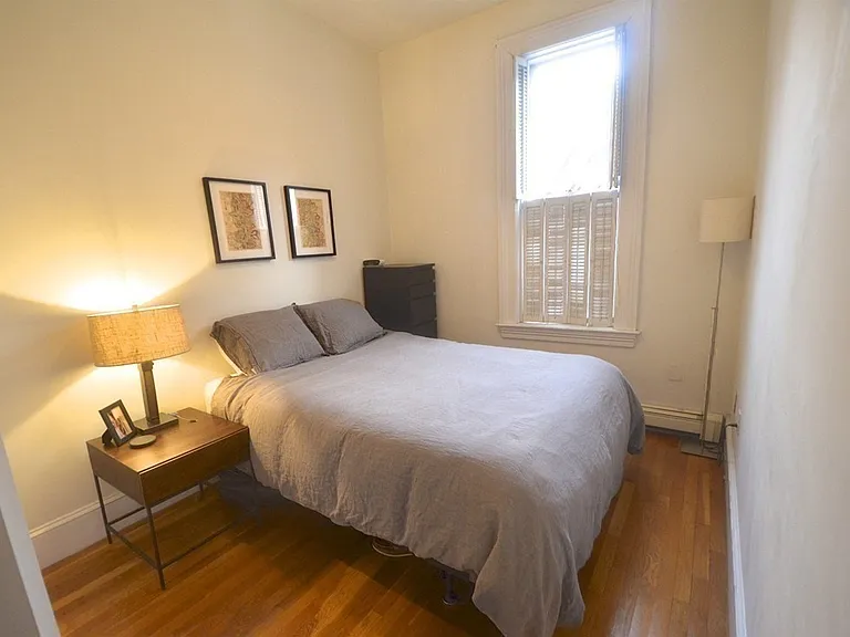 449 Beacon St #6 — Photo 17