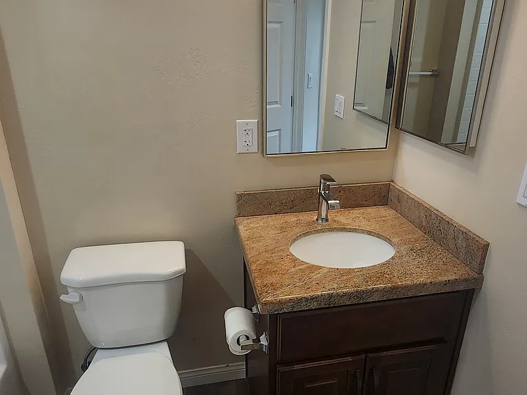 560 Tilling Way #2 — Photo 4