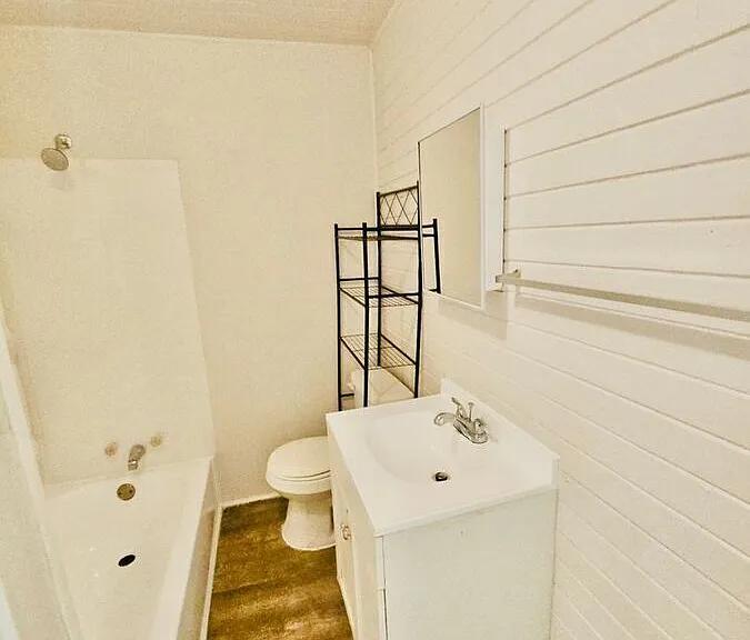 1135 Polk St W — Photo 21