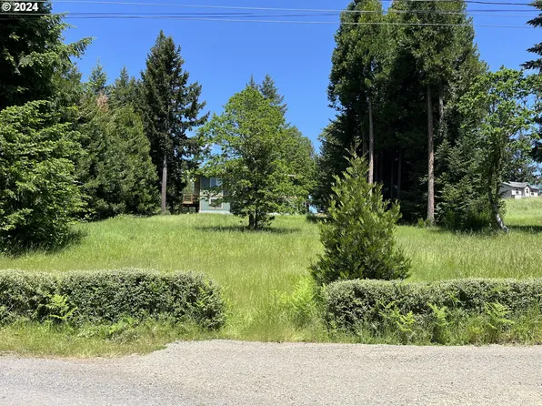 Westoak Rd, Oakridge, OR 97463