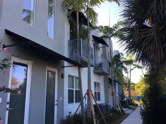 2nd image of 440 NE 35th Ct #5
