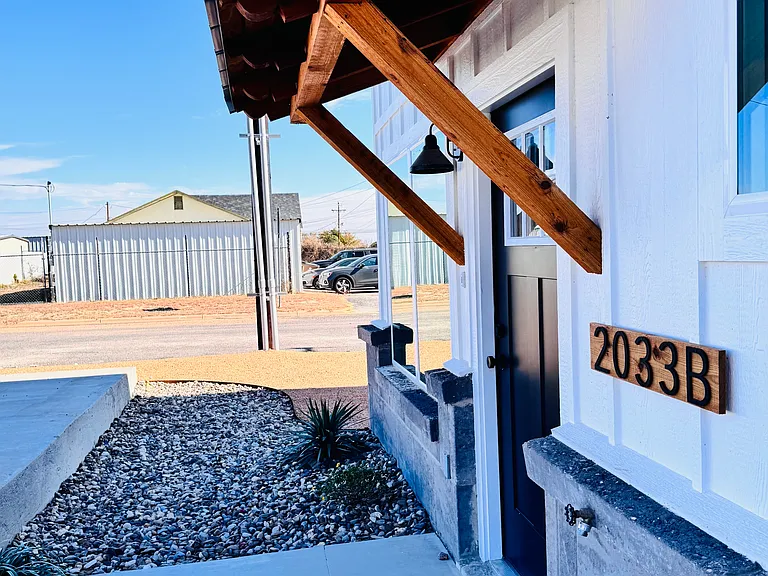 2031 Vaughn St #B — Photo 34