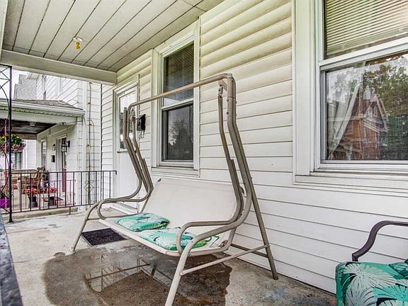4th image of 2518 Ida Ave