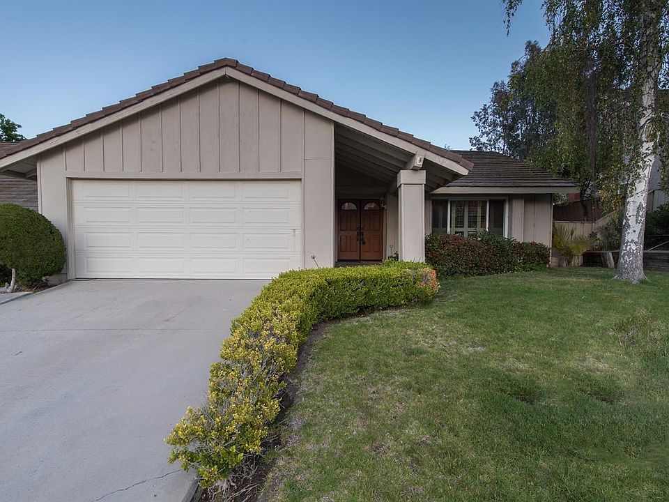 1st image of 652 San Telmo Cir