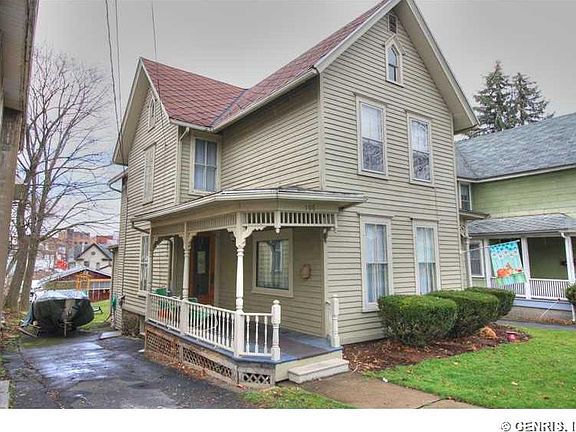 4th image of 106 Benham St