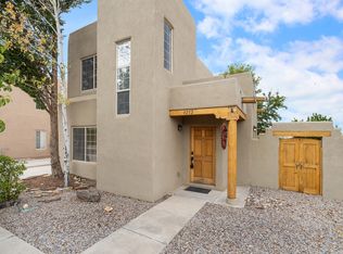 4252 Rock Castle Ln, Santa Fe, NM 87507