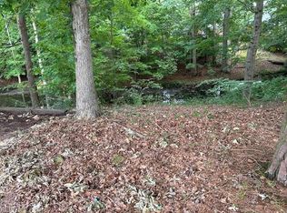 917 Lacon Dr, Newport News, VA