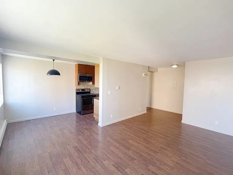 2020 Building — Photo 48