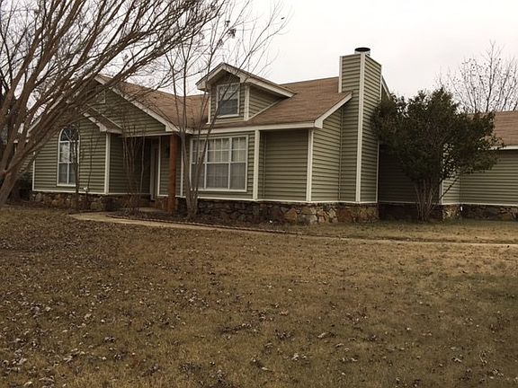 2nd image of 280 Brenda Dr