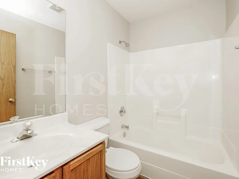 1907 Vermette Cir — Photo 14