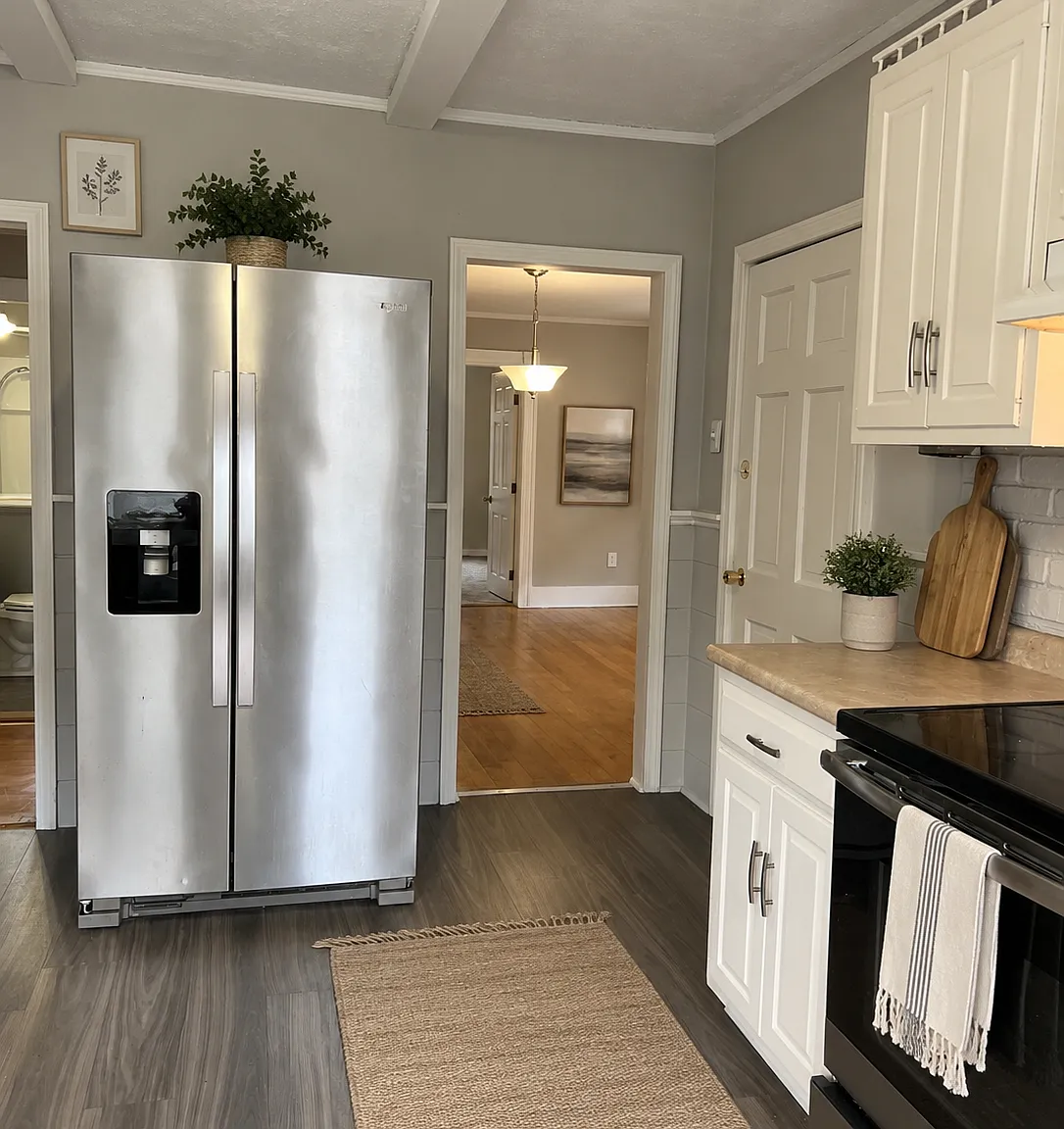 3 bed, 1426 sqft, $2,000 — Photo 1