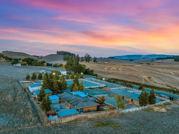 900 Mecham Road, Petaluma, CA 94952