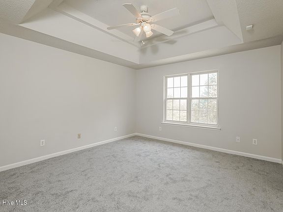 4th image of 1734 Harrogate Drive