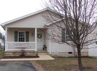1008 4th St, Waynesboro, VA 22980
