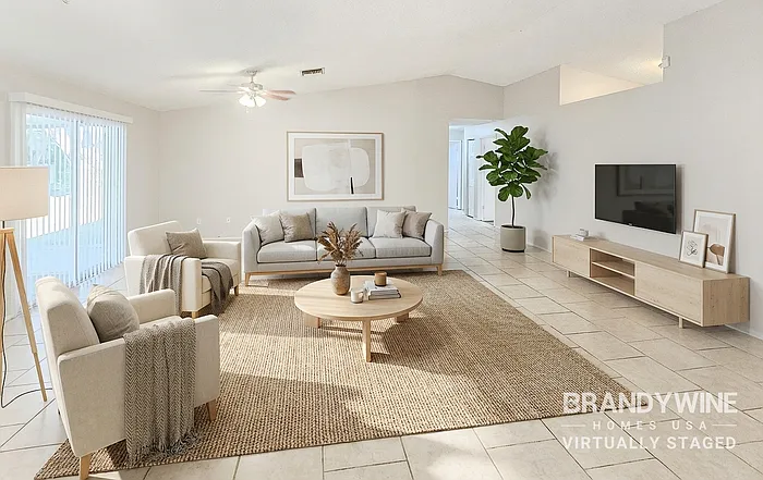 28305 International Ct — Photo 4