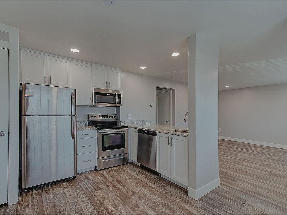1st image of 863 E 200 S APT 8