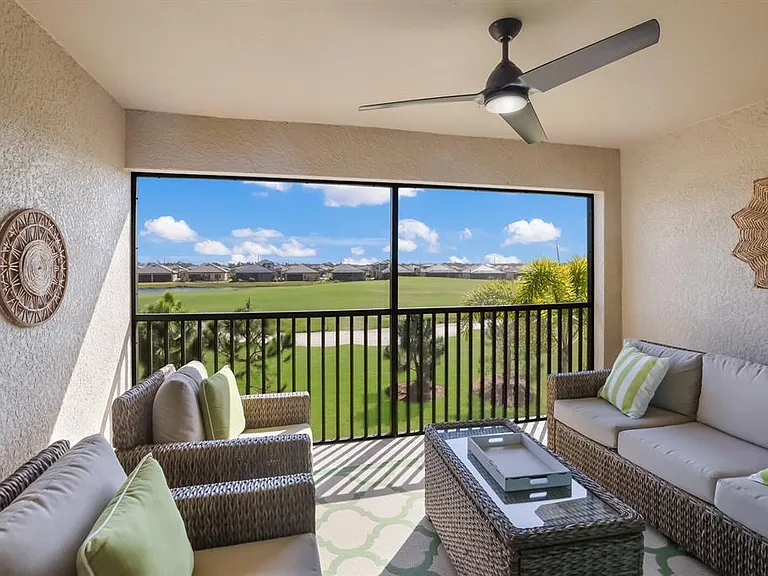 5721 Palmer Cir #201 — Photo 30