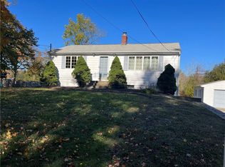 77 Blackrock Rd, Coventry, RI 02816