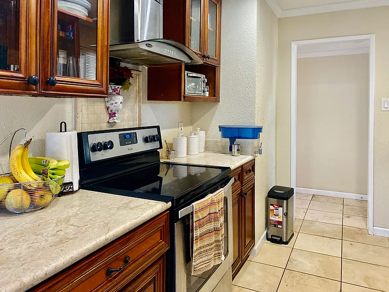 2642 Aborn Rd — Photo 12