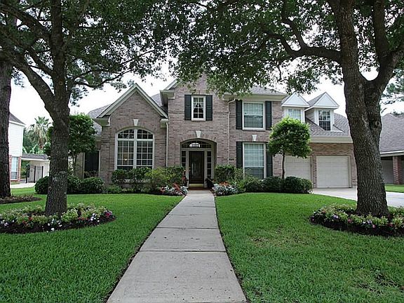 2nd image of 22415 N Lake Village Dr