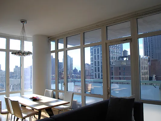 Rented by Sotheby's International Realty | media 39