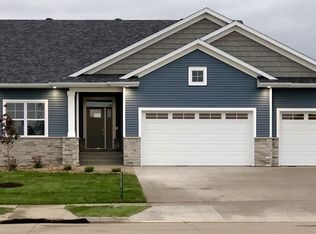 1320 Chipman Ln, North Liberty, IA 52317