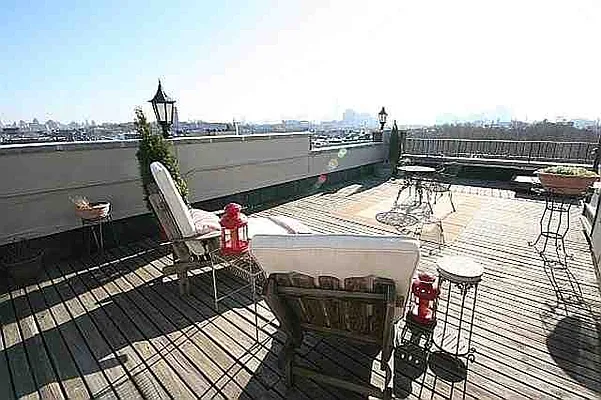 Sold by Hudson Place Realty | media 5