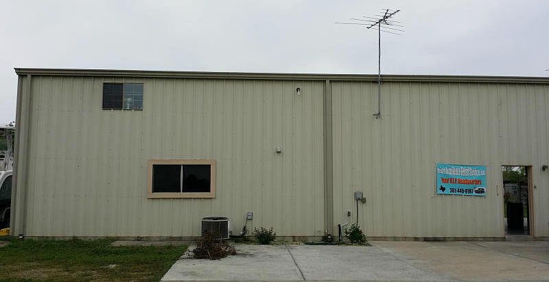 1st image of 401 Aviation Dr