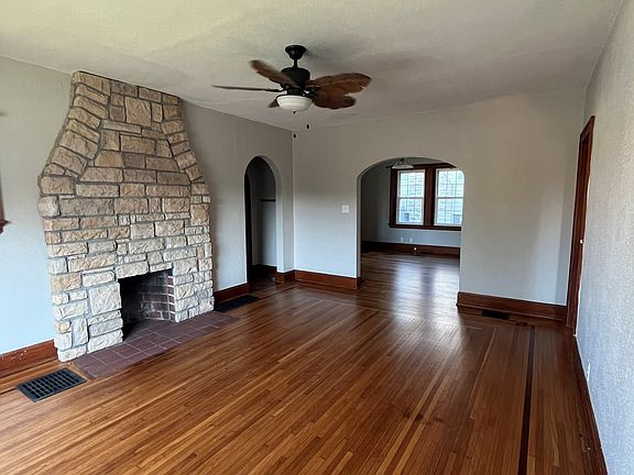 5th image of 8248 Clara Ave