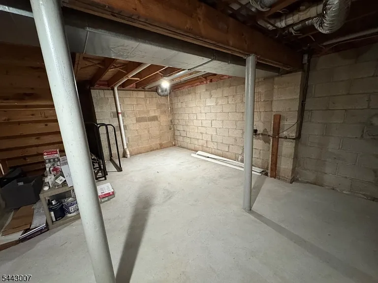 3811 Bloomingdale Dr — Photo 23