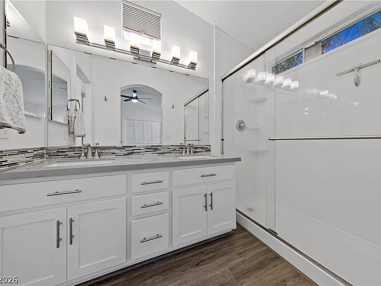 9848 Lenox Crest Pl — Photo 4