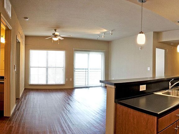 2nd image of 5117 1/3 N Lamar Blvd #3