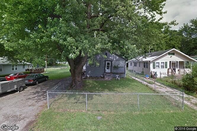 2nd image of 5827 Bellefontaine Ave