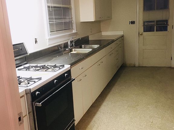 4th image of 304 W End Ave APT A