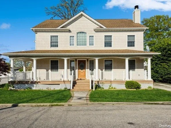 2863 Calvin Road, Oceanside, NY 11572