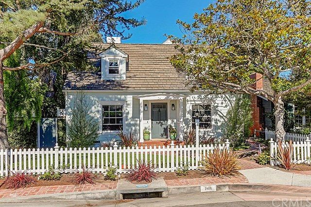 1st image of 2416 Walnut Ave