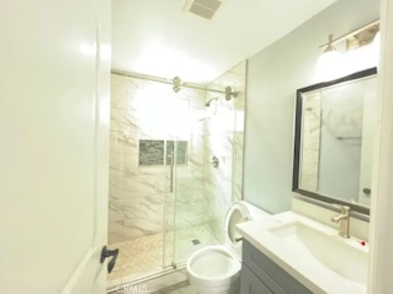 8611 Rio Dell St — Photo 2