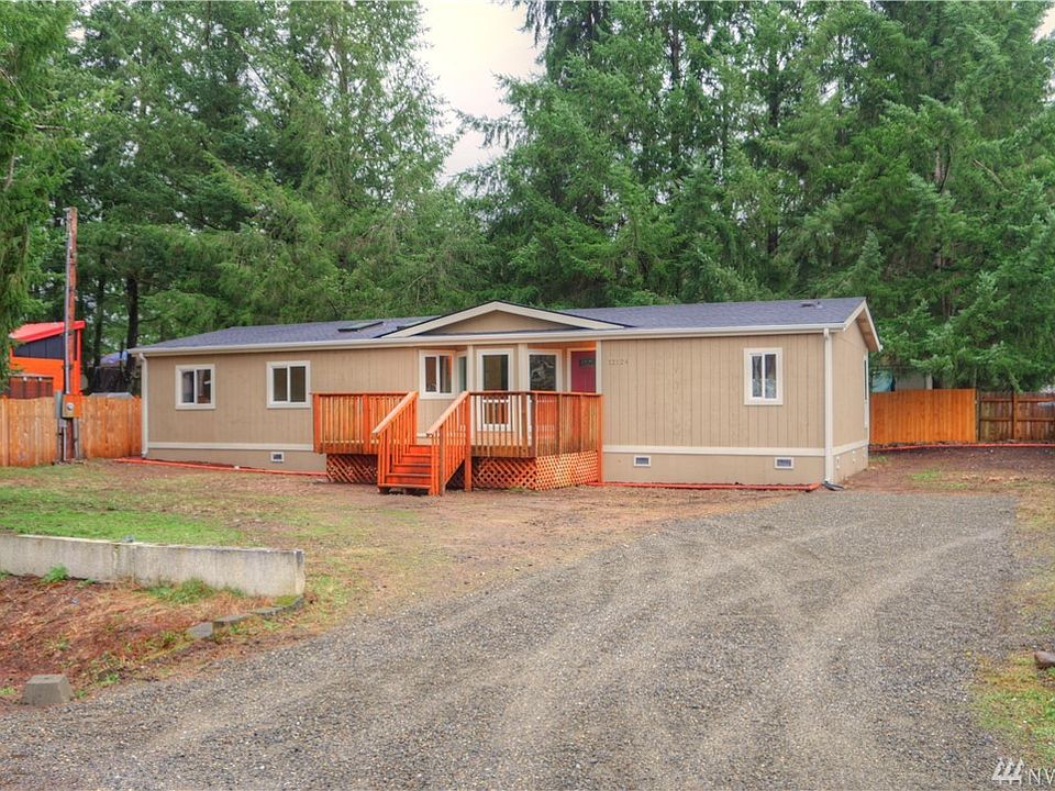 1st image of 12124 Collins St SE