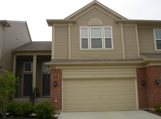 942 Elizabeth Dr, Streamwood, IL 60107