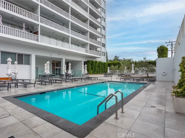 999 N Doheny Dr APT 402, West Hollywood, CA 90069