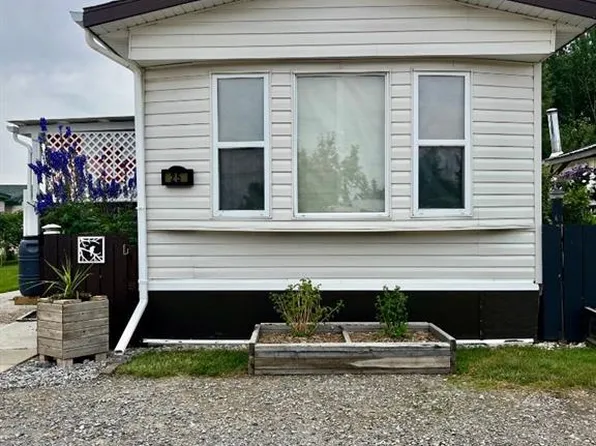 5235 50th St #25, Caroline, AB T0M 0M0