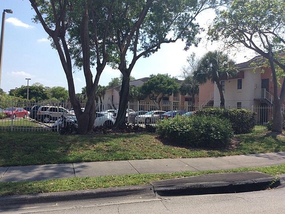 5th image of 7130 NW 179th St APT 310