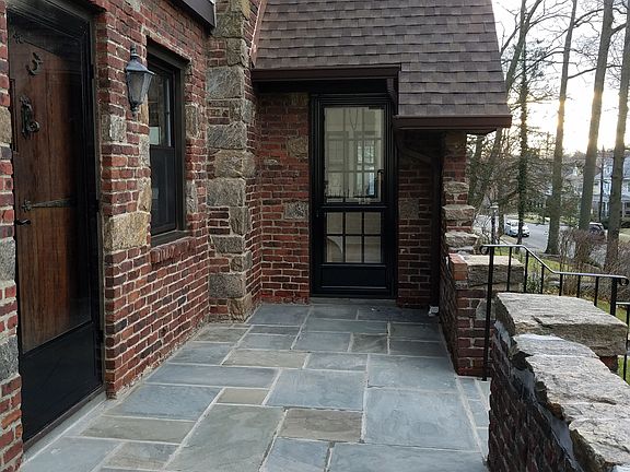 3rd image of 3 Walworth Ter