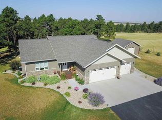 19281 Hat Ranch Dr, Belle Fourche, SD 57717